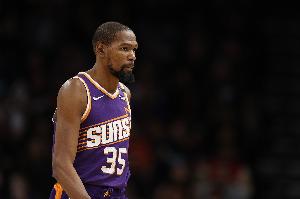 还能感受到太阳的斗志？KD：绝对的 我们大家都很生气&都想赢