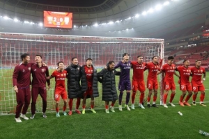 拒绝外战外行！海港再会横滨：拿出踢中超的自信！