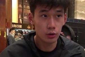清华大学球员杨曦皓：我可能想学习杜润旺 他是蓝领内线&不占球权