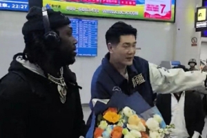 来了！多位媒体人：哈雷尔已经抵达乌鲁木齐