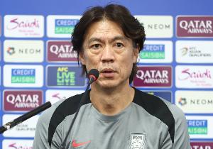 韩国男足从未有归化❗核心问题是兵役，能否只在比赛时变成韩国人