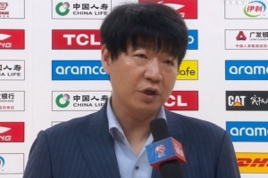 邱彪：篮板赢了20个 这是今天赢球的关键