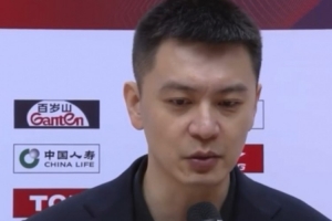 杨鸣：大家整场都拼得不错 尽管继伟受伤&老队员出现了疲劳情况