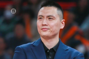 卢伟：目前球队伤病较多 人员轮转确实有困难 但今天总体比较满意
