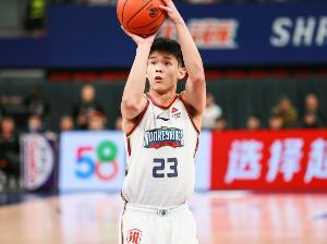 高效全能！林葳半场7中6拿到16分3板6助1断