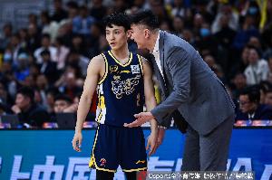 麦穗丰：广厦锋线强势令人羡慕 在赢球前提下杜锋试阵容无可厚非