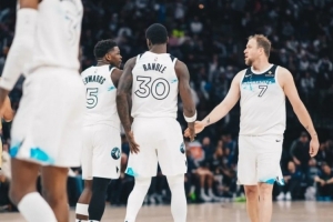 拿0分的NBA首发，所有人都为他叫好