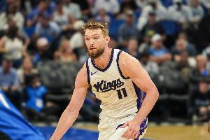 高效准三双！小萨博尼斯26分钟16中9拿24分11板7助 正负值+10