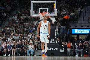 保罗：我大半辈子都在打球 我仍然无法想象什么时候退役