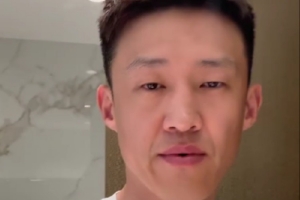 周鹏晒解说Vlog：职业生涯首次没进季后赛 换个身份继续享受赛场