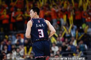🤔付政浩：从关键先生到罚篮罪人 胡明轩之变或折射广东危机