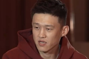 周鹏：当球员只用管好自己 当教练要考虑的太多了 太烧脑了