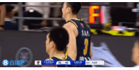 NBA行为😅上海长传前场王哲林扣篮 但闫军表示叫了暂停2分无效