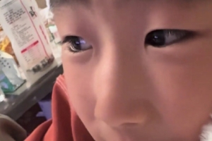 小孩哥不懂规则的个人情感！周琦儿子：希望广东和北京打总决赛