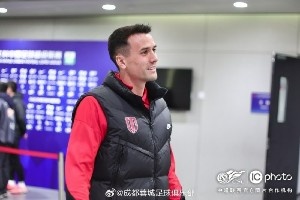 青岛海牛VS成都蓉城 全力以赴！为更好的城市而战！ ​​​