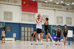 朱正出镜！中国篮球之队发布男篮短训营第二周图集