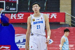 北京VS北控G2大名单：周琦领衔 廖三宁缺阵 陈盈骏曾凡博在列