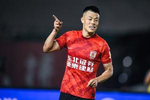 吉林媒体：除了谭龙亚泰其他球员也要挺身而出，后防必须尽快改善