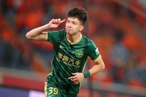😮博主透露：6家欧洲俱乐部想签王钰栋 门兴、狼堡、欧塞尔在列