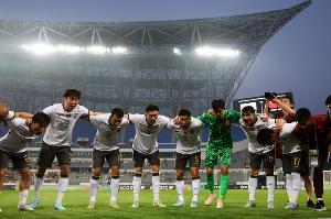 马德兴：中国男足、女足今天下午将同时同场训练
