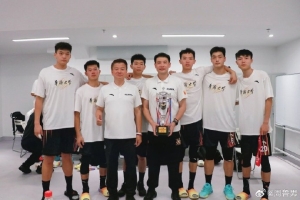 邢尊明：华大男篮招生不如清北等 看中的学生985一个招呼就能撬走