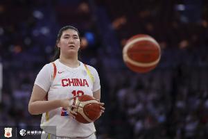 济南时报：张子宇场均得分全队第1 球迷和中国女篮都需要更有耐心