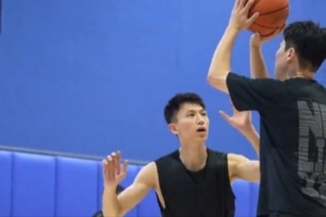 宁波男篮晒球队训练视频：进攻看天赋 防守看态度
