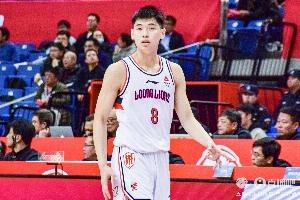 媒体人：广东不是最早介入崔永熙交易的 有球队起了大早没赶上集