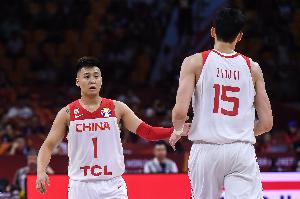 缘分天注定！赵睿2年前曾与周琦互换东家 今在北京男篮成队友