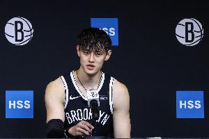 媒体人：从签到裁篮网把帐算得很明白 小曾没必要再去篮网G联盟