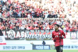 足球报谈申花对手首尔FC：主帅遭遇信任危机，球队近期状态低迷