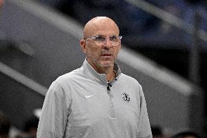 基德：不光是弗拉格一个人的问题 大家都会犯错 我们会变得更好