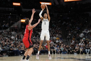NBA彩经：马刺力拼火箭 勇士不敌掘金 雷霆艰难拿下国王