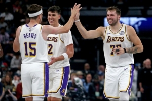 NBA彩经：魔术击败勇士 湖人轻取爵士 开拓者击退太阳