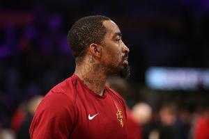 现在也不迟！JR·史密斯曾表示：以前乱花钱无节制 本可帮更多人