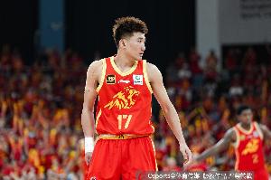 球队大脑！孙铭徽7中4拿到15分1板8助