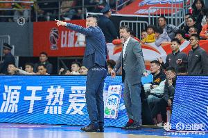 媒体人：宏远只是在比菜这个环节同曦略胜一筹 侥幸取胜而已