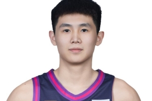 未来可期！李悦洲显大将之风 CBA生涯首秀贡献10分5板2助