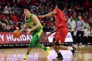 大幅刷新个人得分纪录！NCAA：林葳10中5已砍19分4助2断 状态火爆
