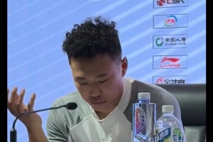 贺希宁：这是团队的胜利 我们在客场比以往更有赢下强队的决心