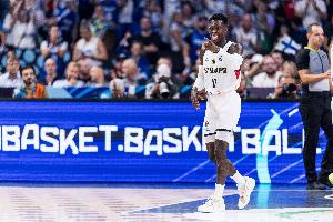 4年8400万合同为何让施罗德破防？FIBA大杀器为何在NBA流浪10队？