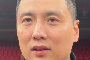 卢伟：北京多位主力缺阵但阵容很厚 我们很团结 这点在联赛很重要
