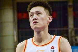 记者：周鹏腿伤一直没好透 深圳没有停下寻找新外援的脚步