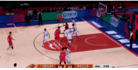 一个回合7分！刘颜诚三分命中就地断球给霍勒迪再打3+1