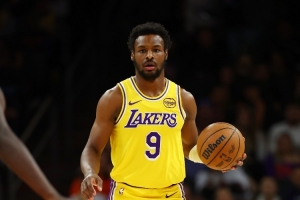 维拉诺瓦：布朗尼怎么有资格进NBA？他大学场均5分还有心脏问题