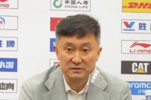 杜锋：希望保持比较好的强度打完整场比赛 给年轻球员上场的机会