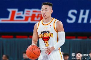 媒体人：贺希宁现在的比赛自信心真的很夸张 这来源于训练积累