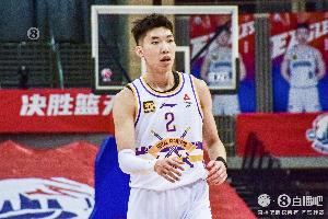 关键时刻连得5分！廖三宁8中3拿到10分6板4助2帽