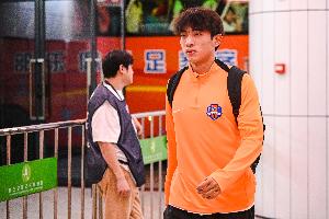 北青：重返欧塞尔后，魏祥鑫参加了预备队备战和法语课程