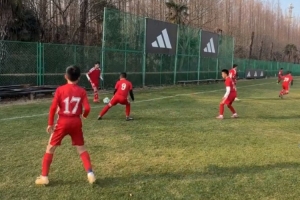 吕文君晒海港梯队训练视频：你们一定会越来越好的⚽️加油💪